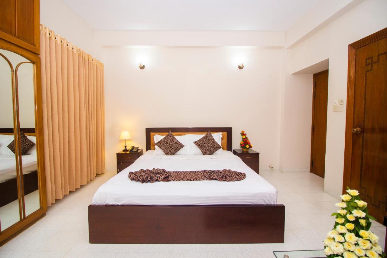 Hotel Suite Palace Dháka Exteriér fotografie