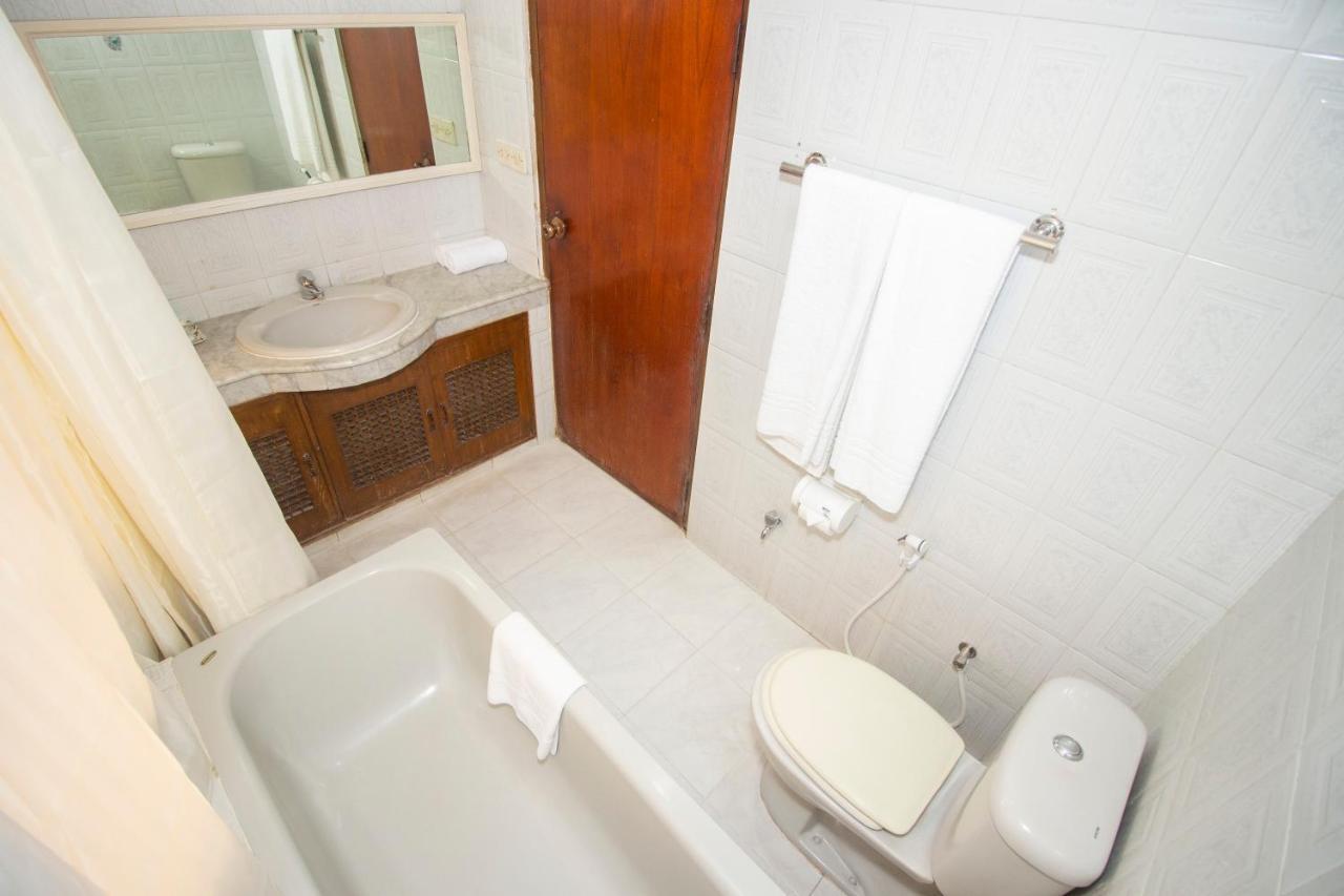 Hotel Suite Palace Dháka Exteriér fotografie