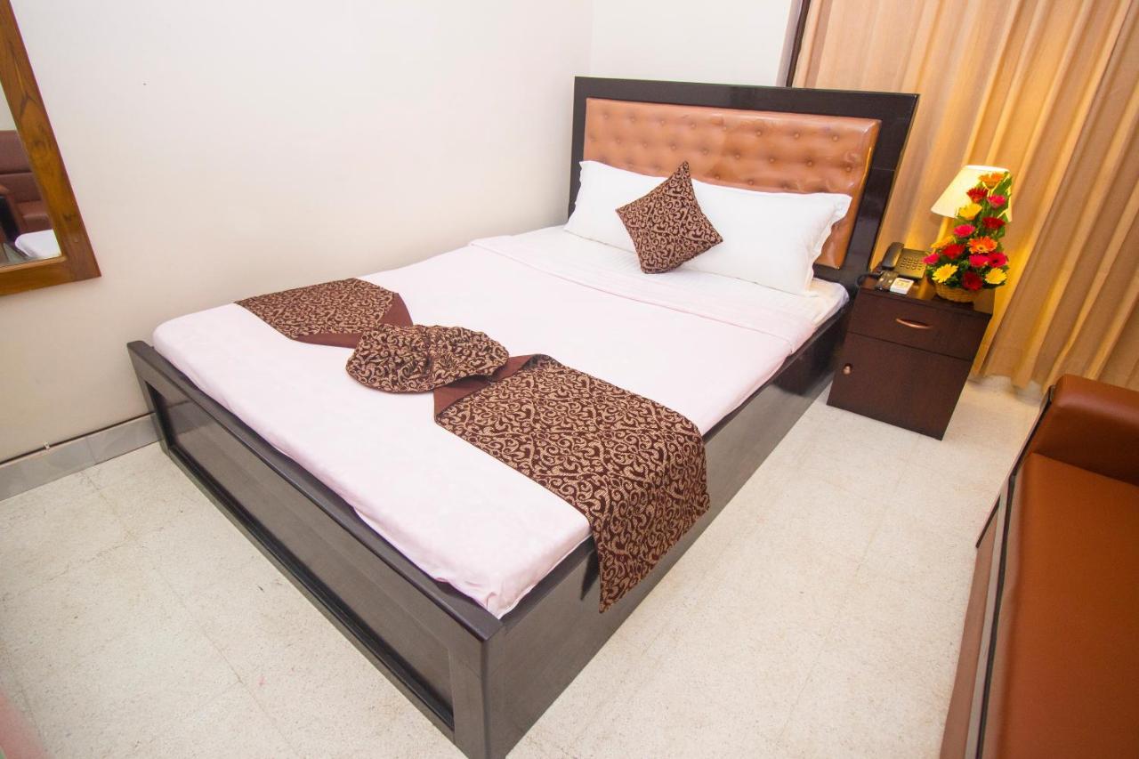 Hotel Suite Palace Dháka Exteriér fotografie