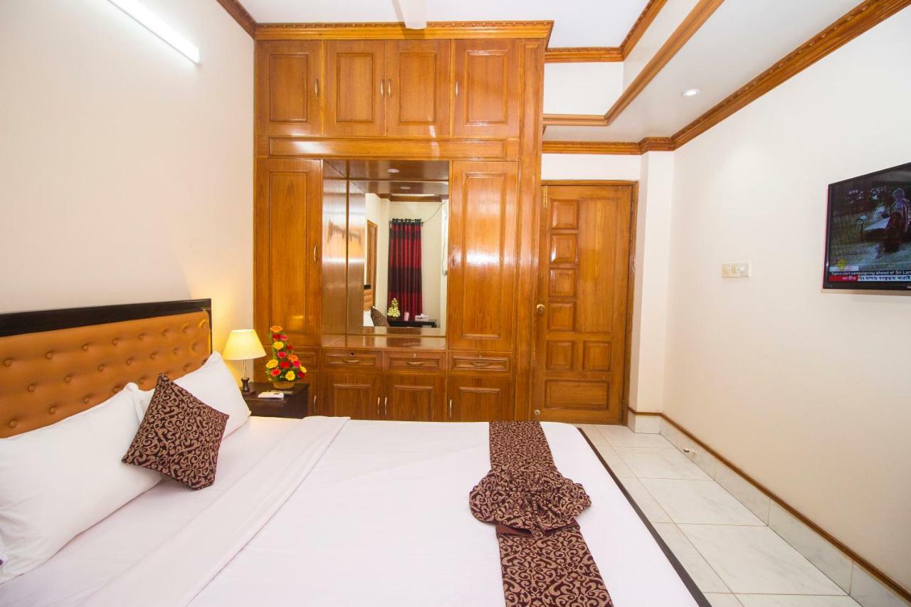 Hotel Suite Palace Dháka Exteriér fotografie